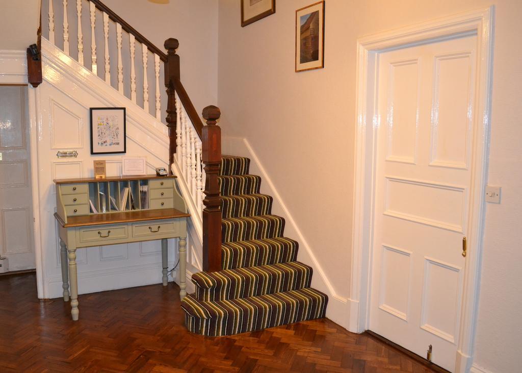 Corra Lynn Bed & Breakfast Whitby Eksteriør bilde