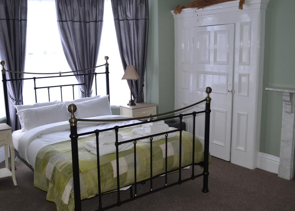 Corra Lynn Bed & Breakfast Whitby Eksteriør bilde